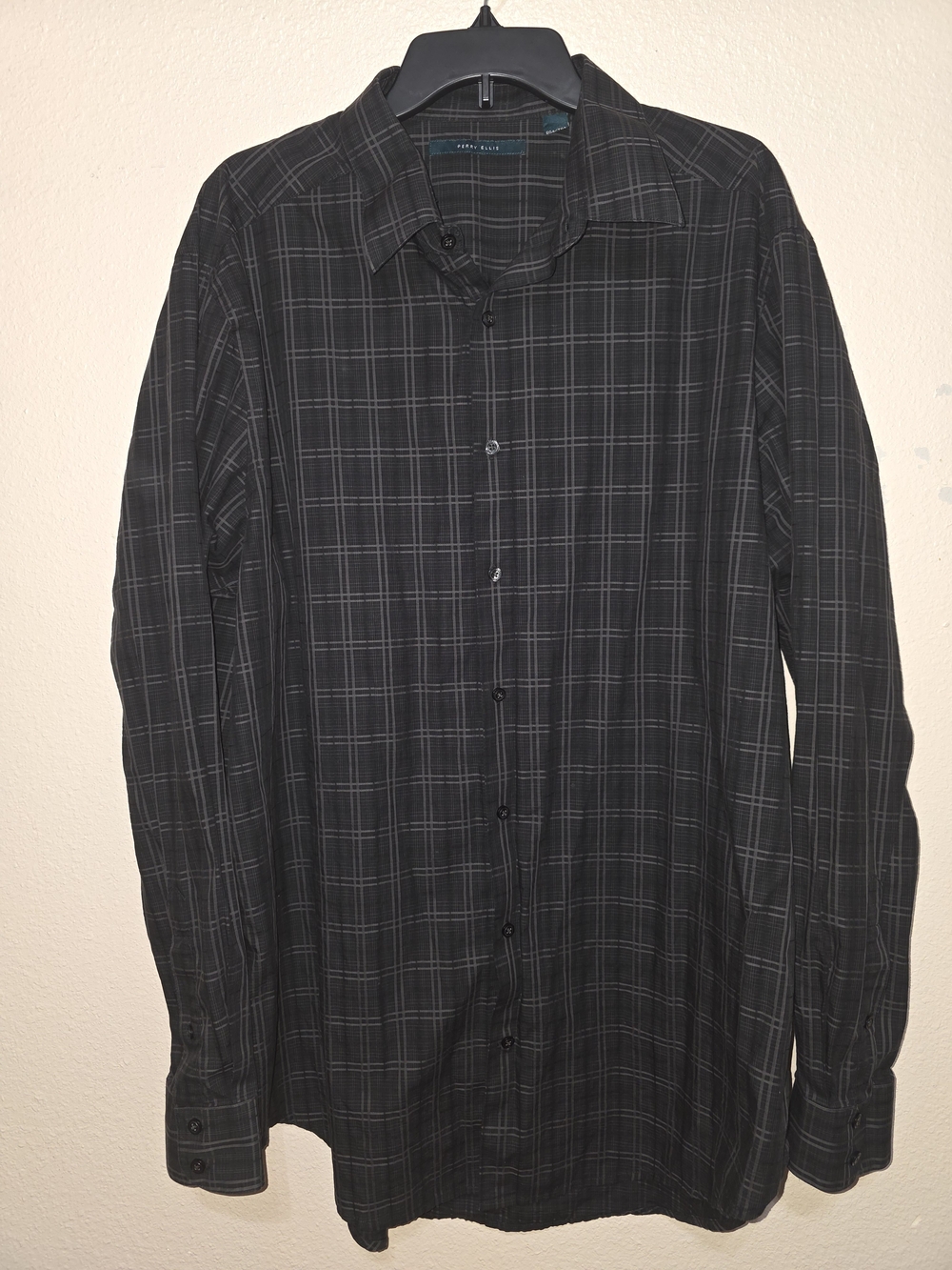 Perry Ellis Black Plaid Button-Down Shirt